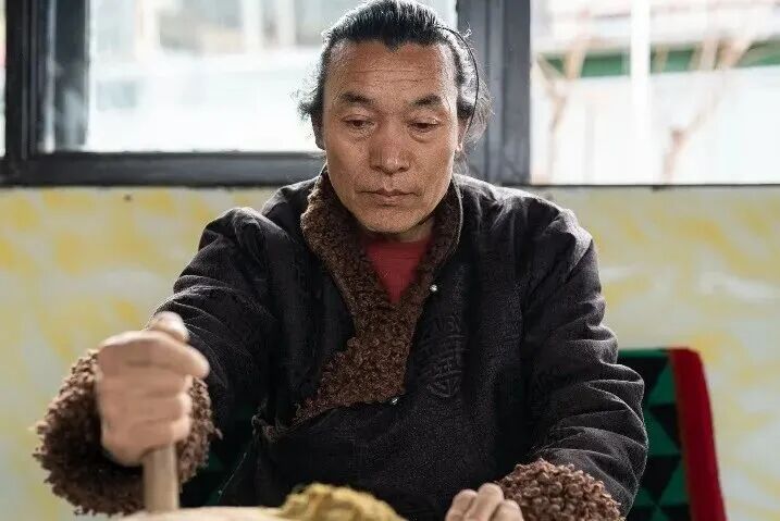 守艺人—搭末拉藏香|源自1671年的高原藏香,传承18代的雪域匠心 守艺人—搭末拉藏香|源自1671年的高原藏香,传承18代的雪域匠心