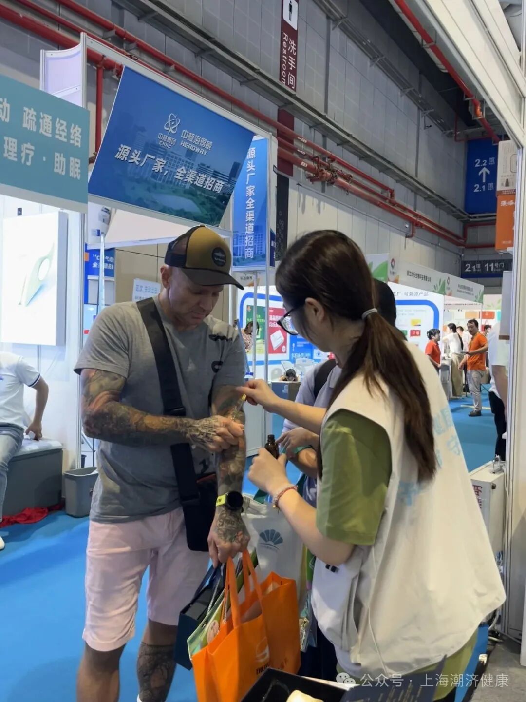 体验完就想学:潮济在展会上火的是产品,还是手法? 体验完就想学:潮济在展会上火的是产品,还是手法?
