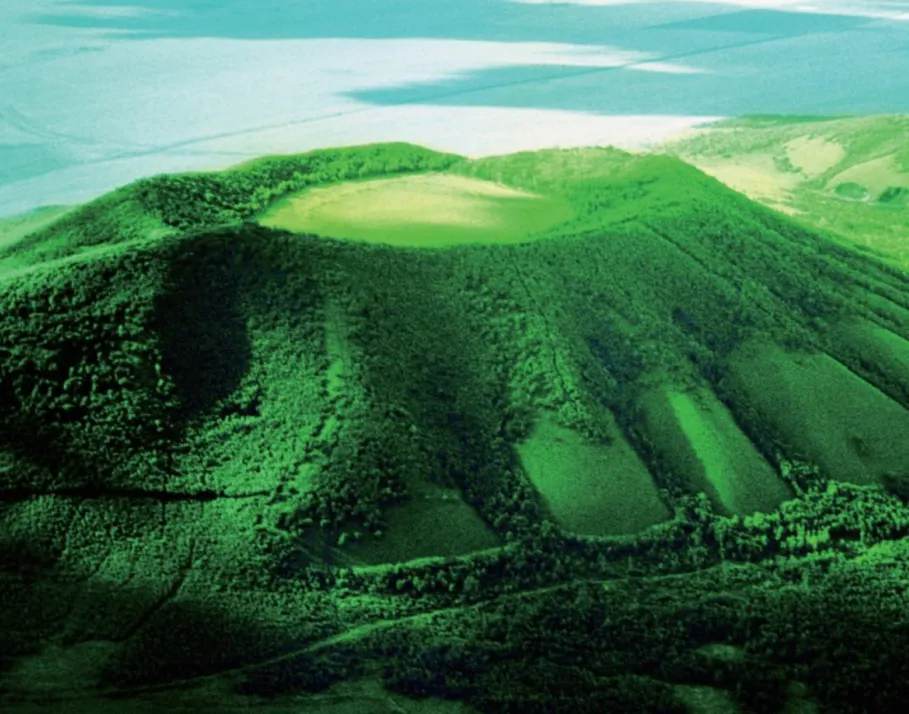源自世界冷泉之芯,火山神天然苏打水即将亮相第35届北京健博会旗下高端饮用水项目展! 源自世界冷泉之芯,火山神天然苏打水即将亮相第35届北京健博会旗下高端饮用水项目展!
